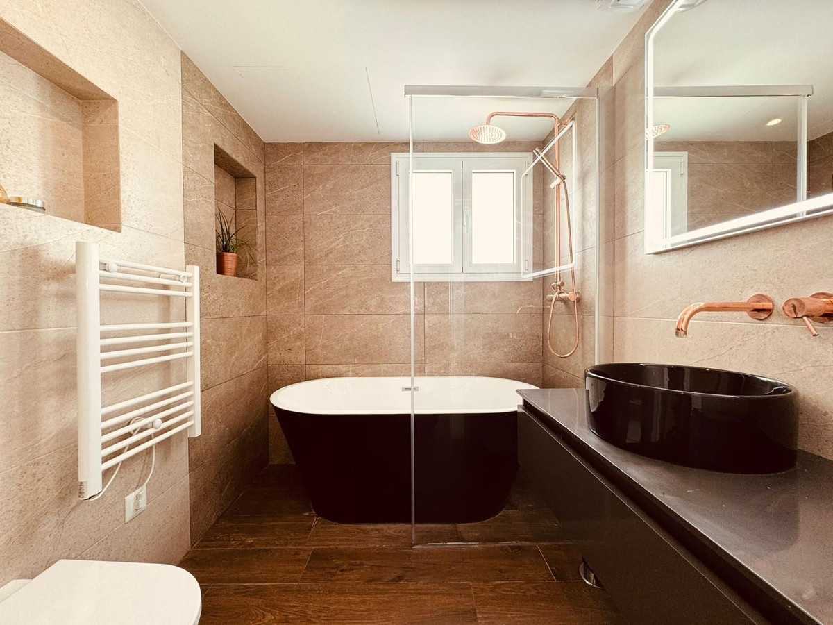 Huis te koop in El Chaparral | 3 slaapkamers H5034052