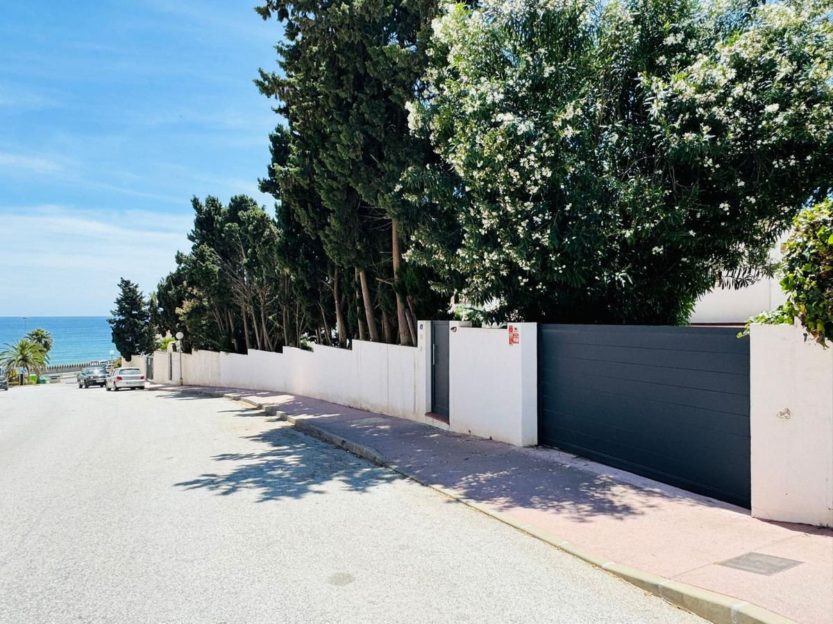 Huis te koop in El Chaparral | 3 slaapkamers H5034052