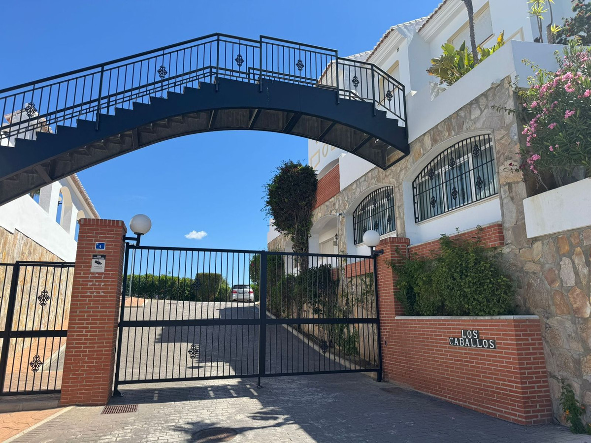 Geschakelde Woning in El Chaparral-1