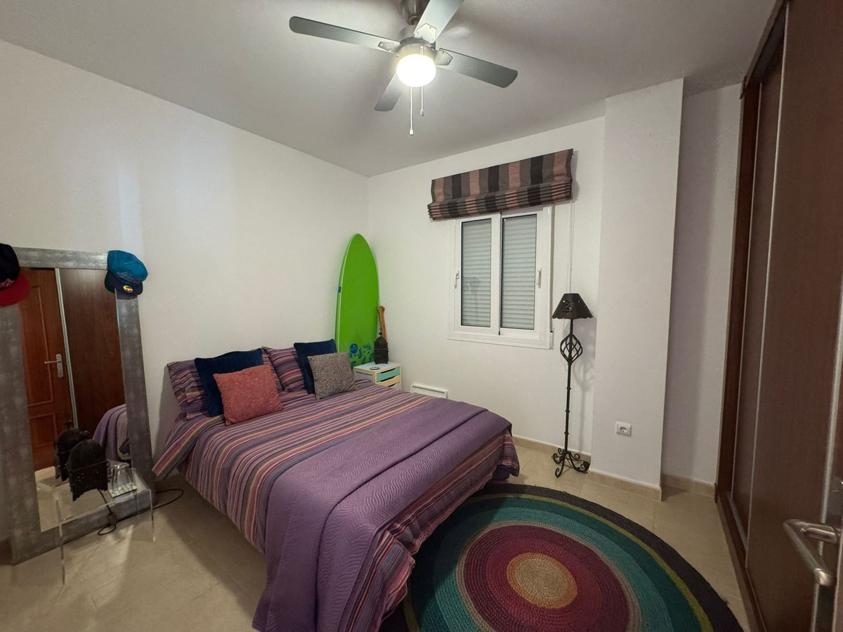 Geschakelde Woning in El Chaparral-12