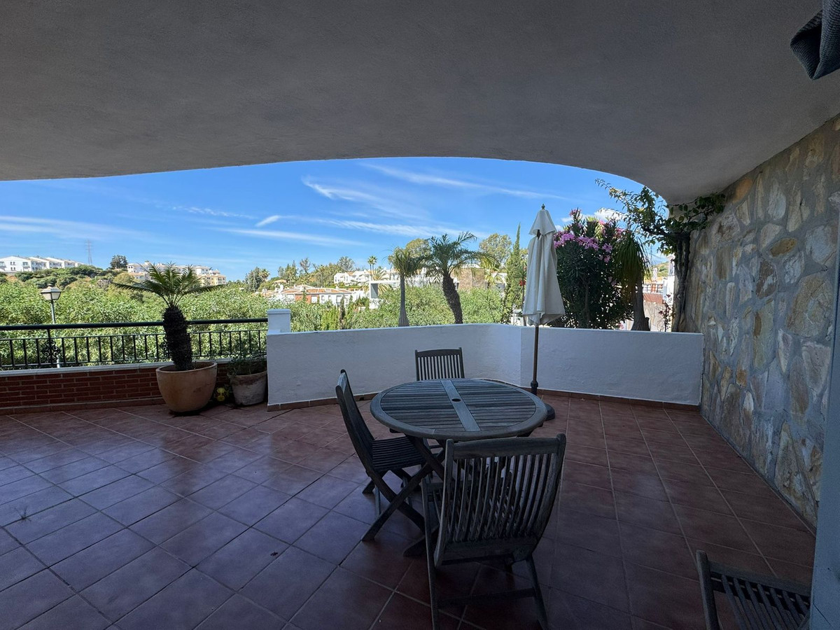 Geschakelde Woning in El Chaparral-6
