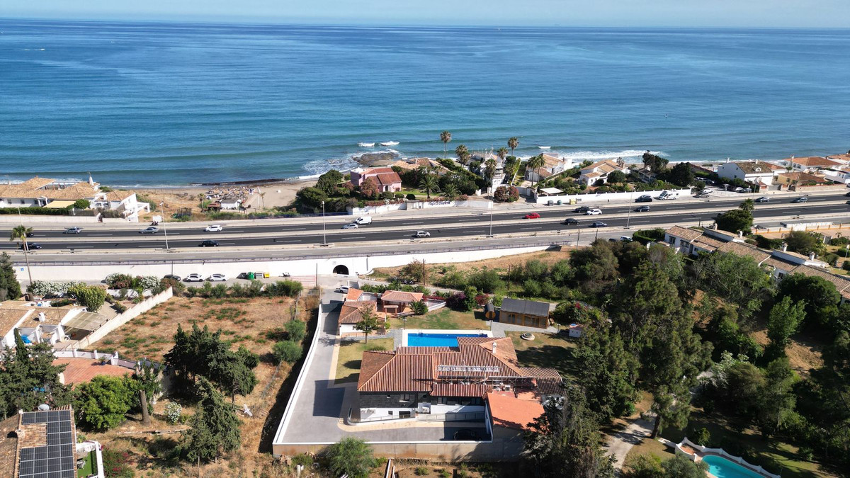 Huis te koop in El Chaparral | 16 slaapkamers H5051074