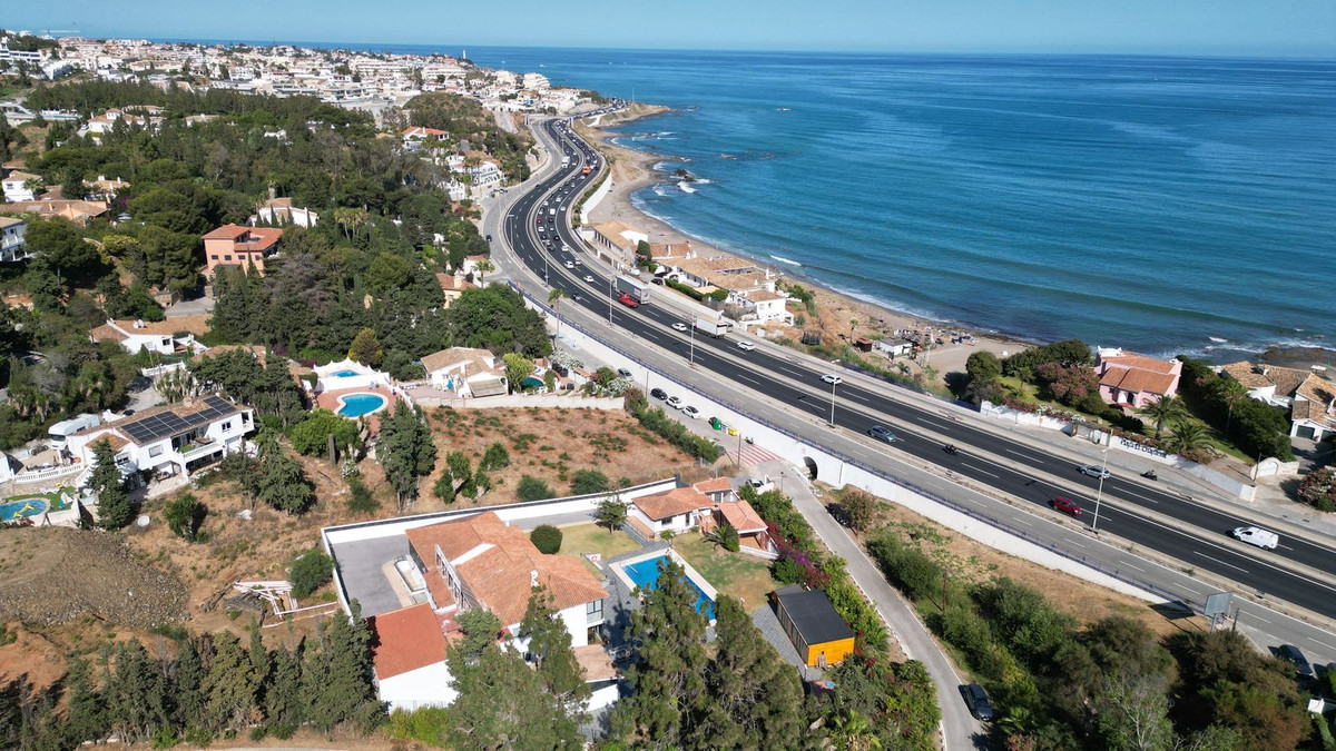 Huis te koop in El Chaparral | 16 slaapkamers H5051074