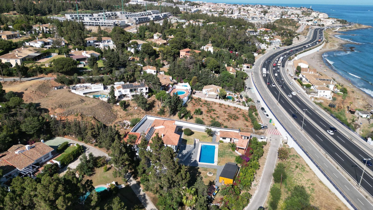 Huis te koop in El Chaparral | 16 slaapkamers H5051074