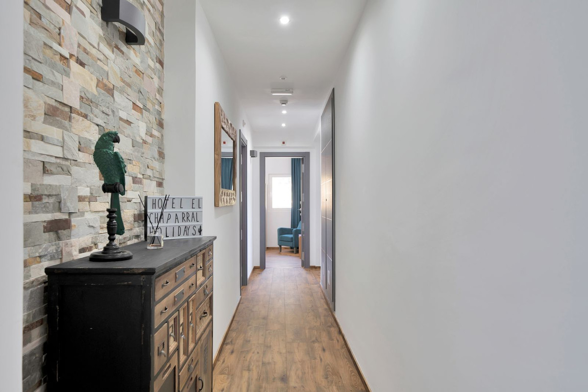 Huis te koop in El Chaparral | 16 slaapkamers H5051074