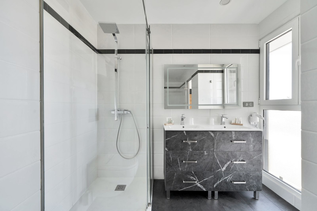 Huis te koop in El Chaparral | 16 slaapkamers H5051074