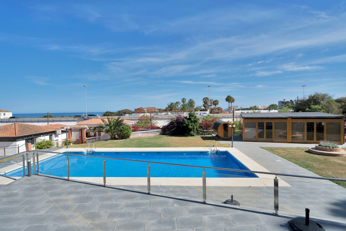Huis te koop in El Chaparral | 16 slaapkamers H5051074