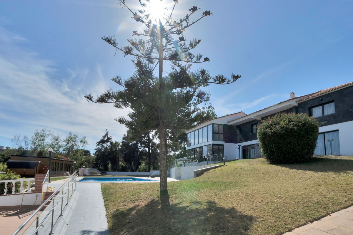 Huis te koop in El Chaparral | 16 slaapkamers H5051074