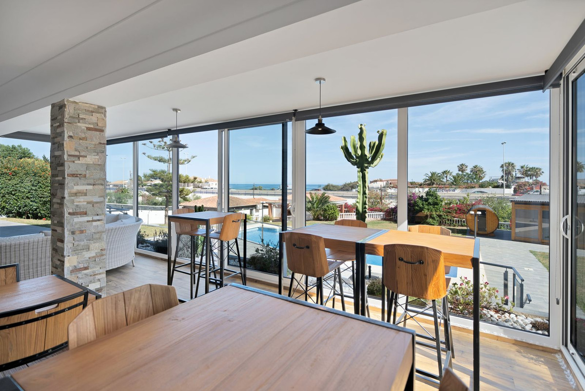 Huis te koop in El Chaparral | 16 slaapkamers H5051074
