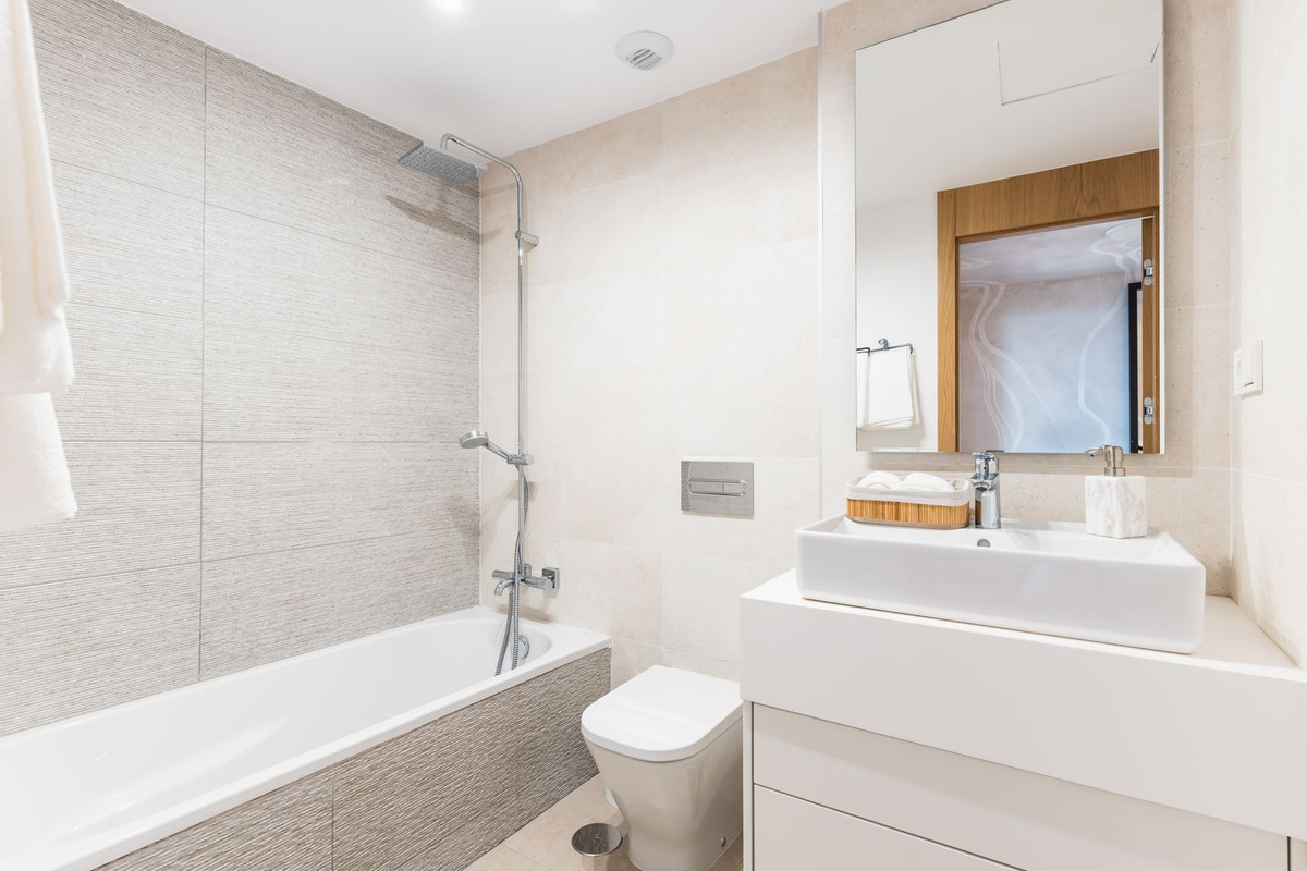 Huis te koop in El Chaparral | 3 slaapkamers H5065156