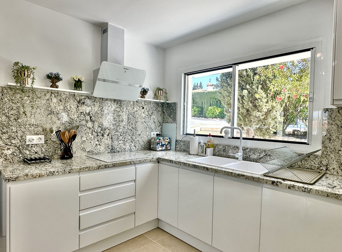 Huis te koop in El Chaparral | 3 slaapkamers H5073133