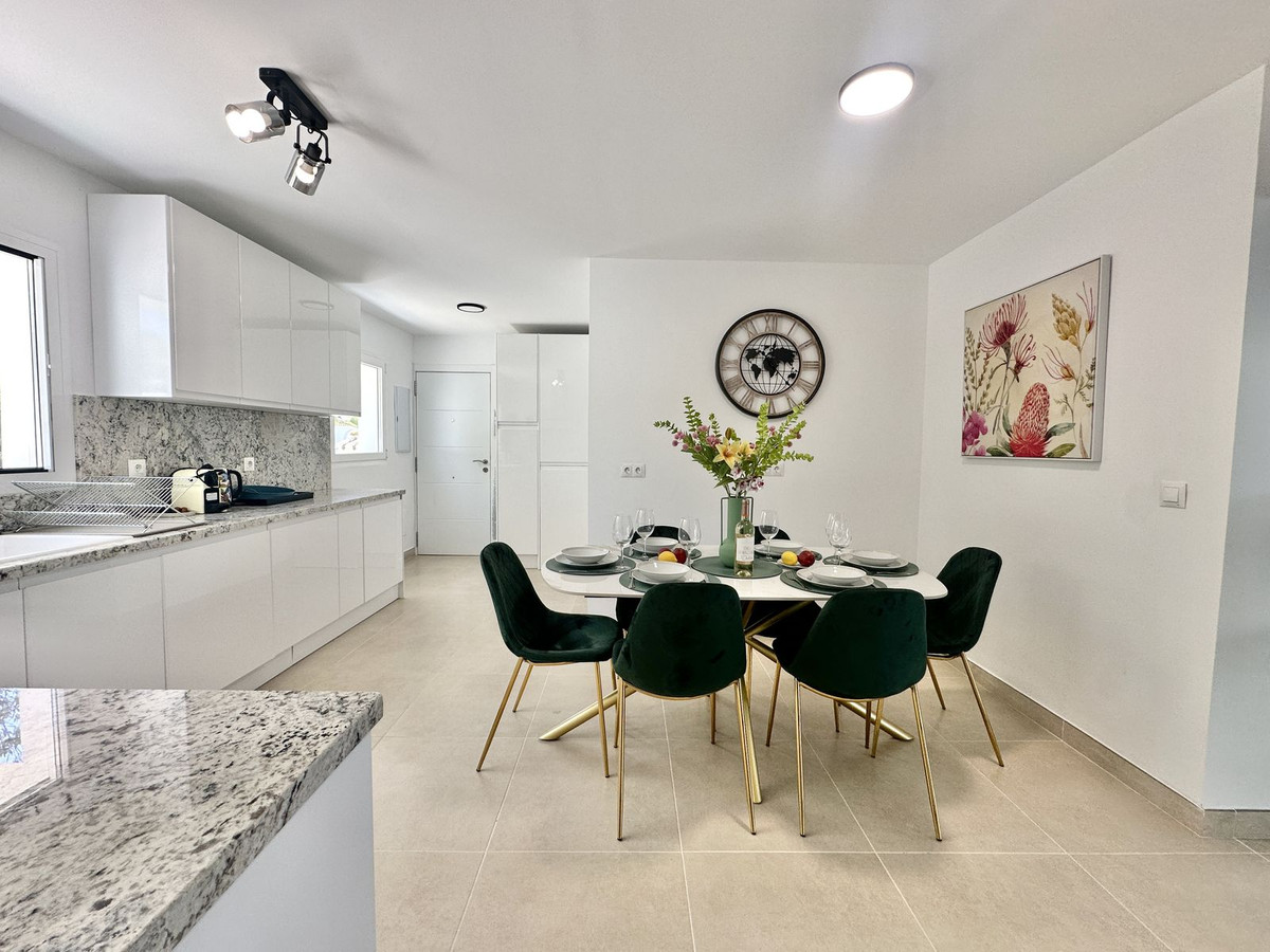Huis te koop in El Chaparral | 3 slaapkamers H5073133