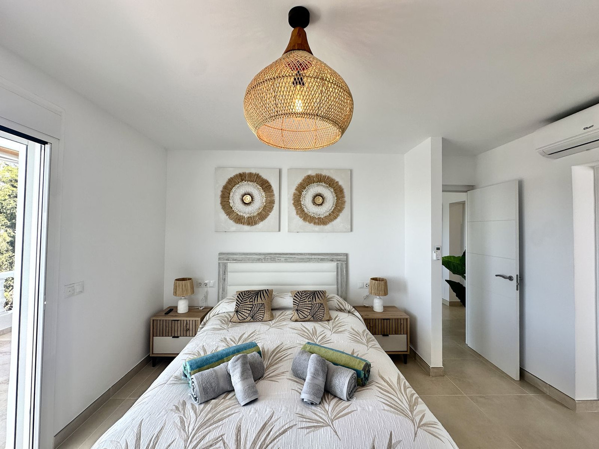 Huis te koop in El Chaparral | 3 slaapkamers H5073133