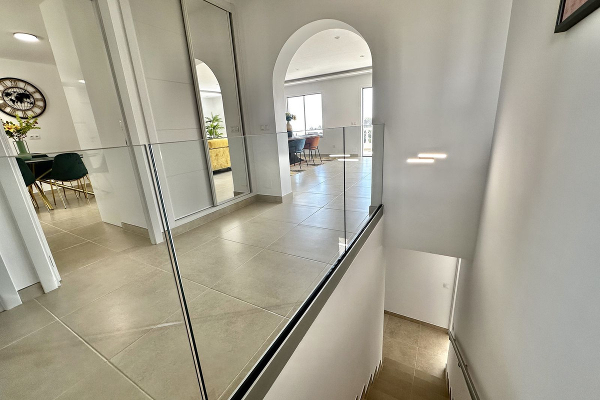 Huis te koop in El Chaparral | 3 slaapkamers H5073133