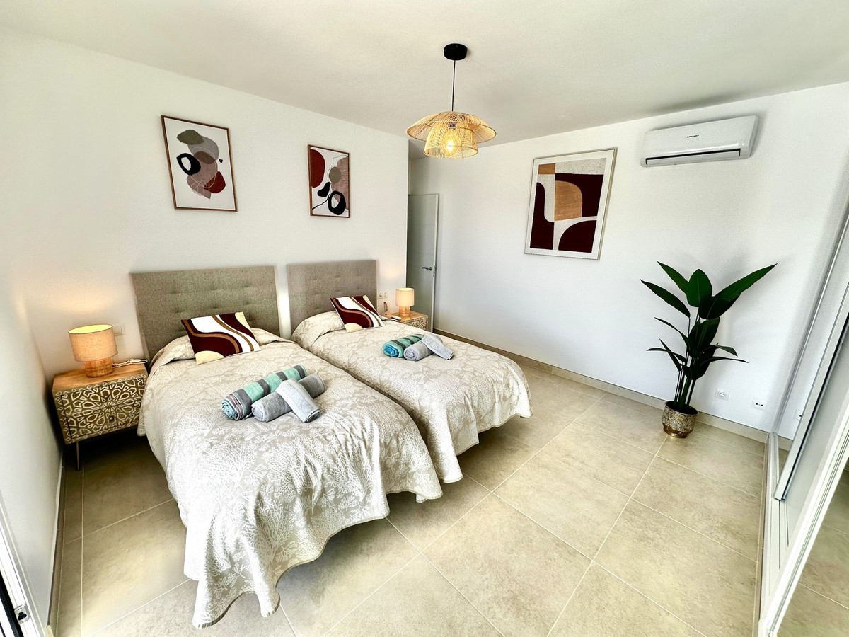 Huis te koop in El Chaparral | 3 slaapkamers H5073133