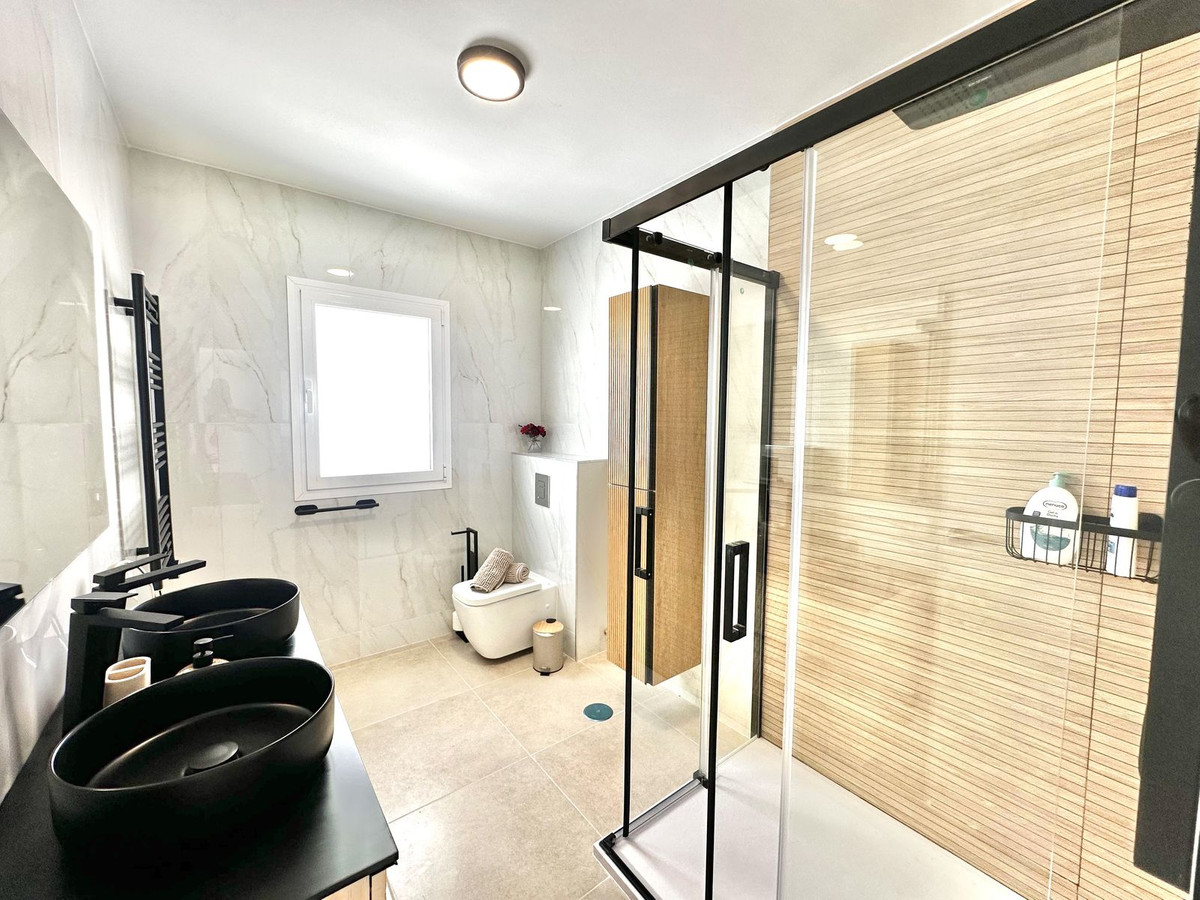 Huis te koop in El Chaparral | 3 slaapkamers H5073133
