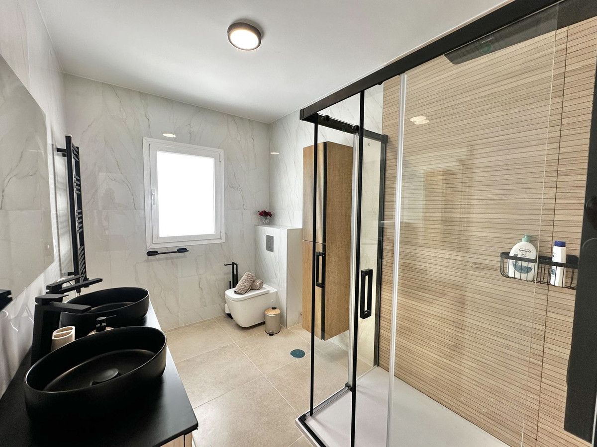 Huis te koop in El Chaparral | 3 slaapkamers H5073133