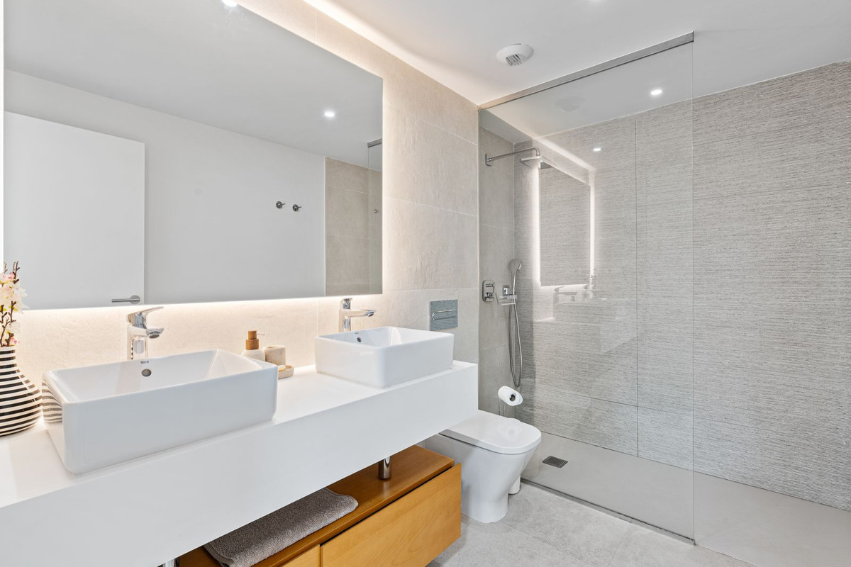 Huis te koop in El Chaparral | 3 slaapkamers H5075539