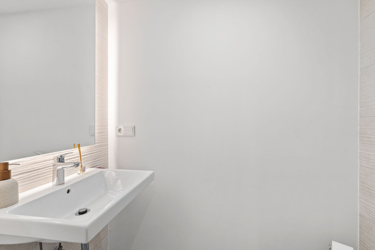 Huis te koop in El Chaparral | 3 slaapkamers H5075539