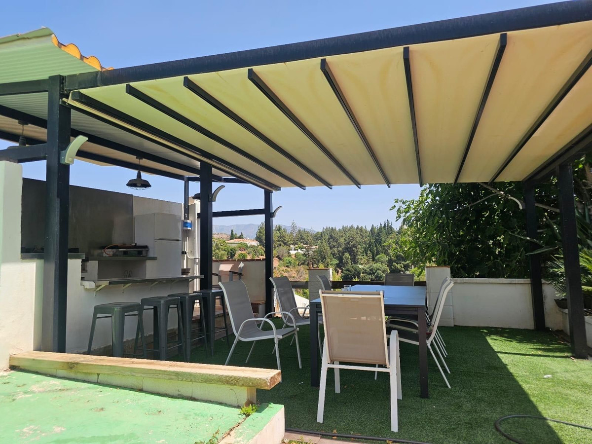 Huis te koop in El Chaparral | 4 slaapkamers H5080876