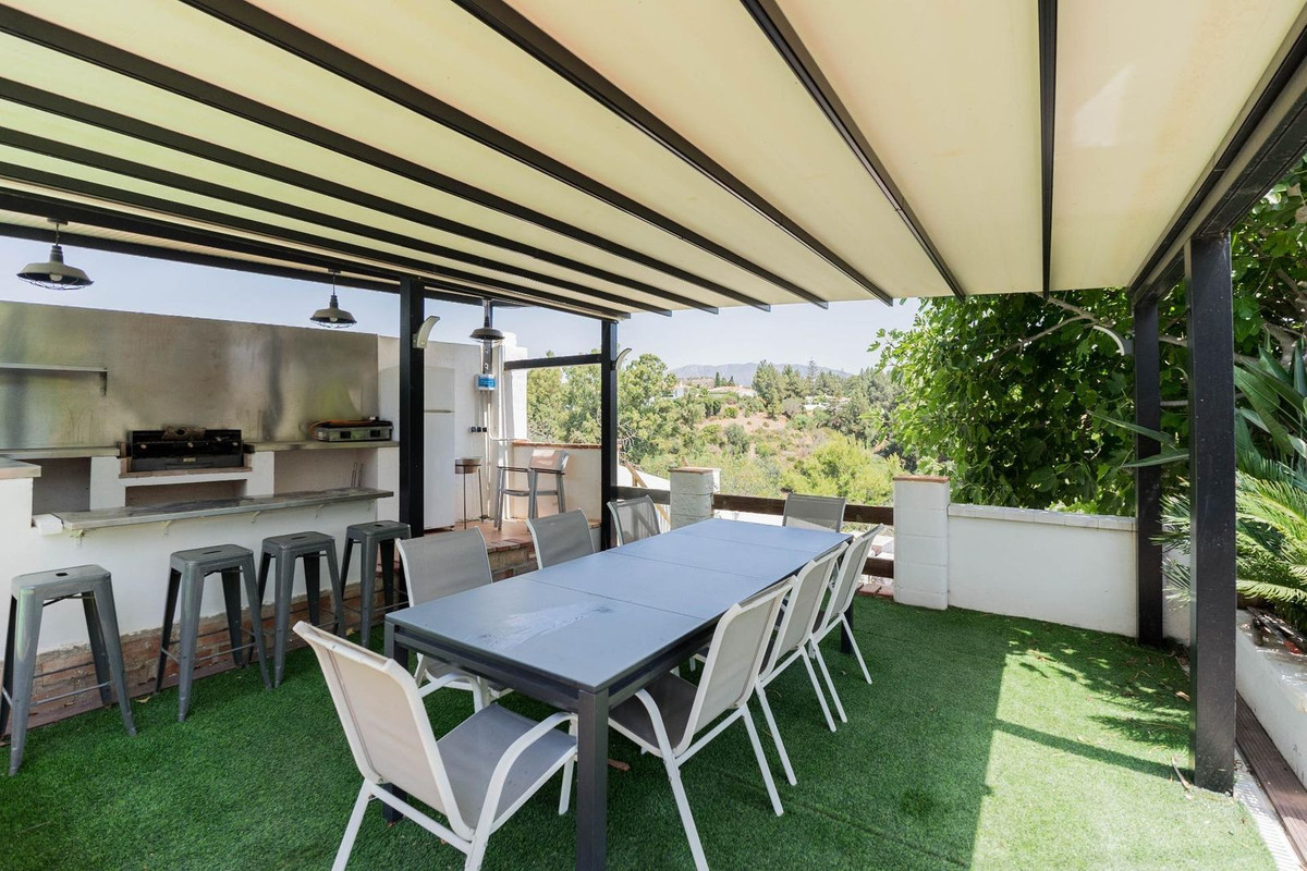 Huis te koop in El Chaparral | 4 slaapkamers H5080876