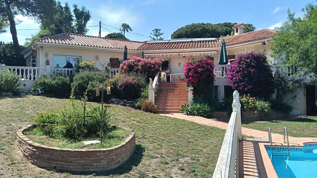 Huis te koop in El Chaparral | 3 slaapkamers H5083156