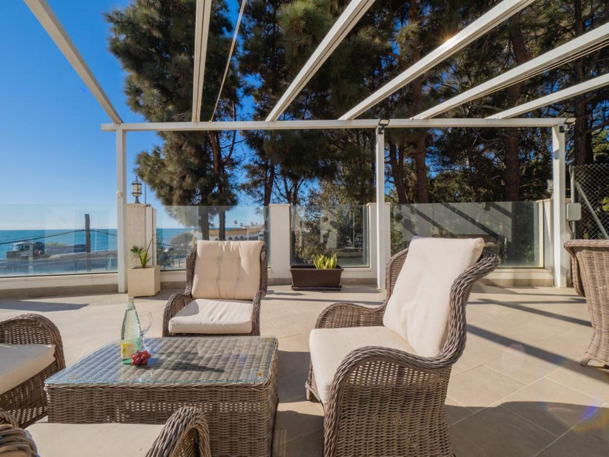 Huis te koop in El Chaparral | 6 slaapkamers H5198602