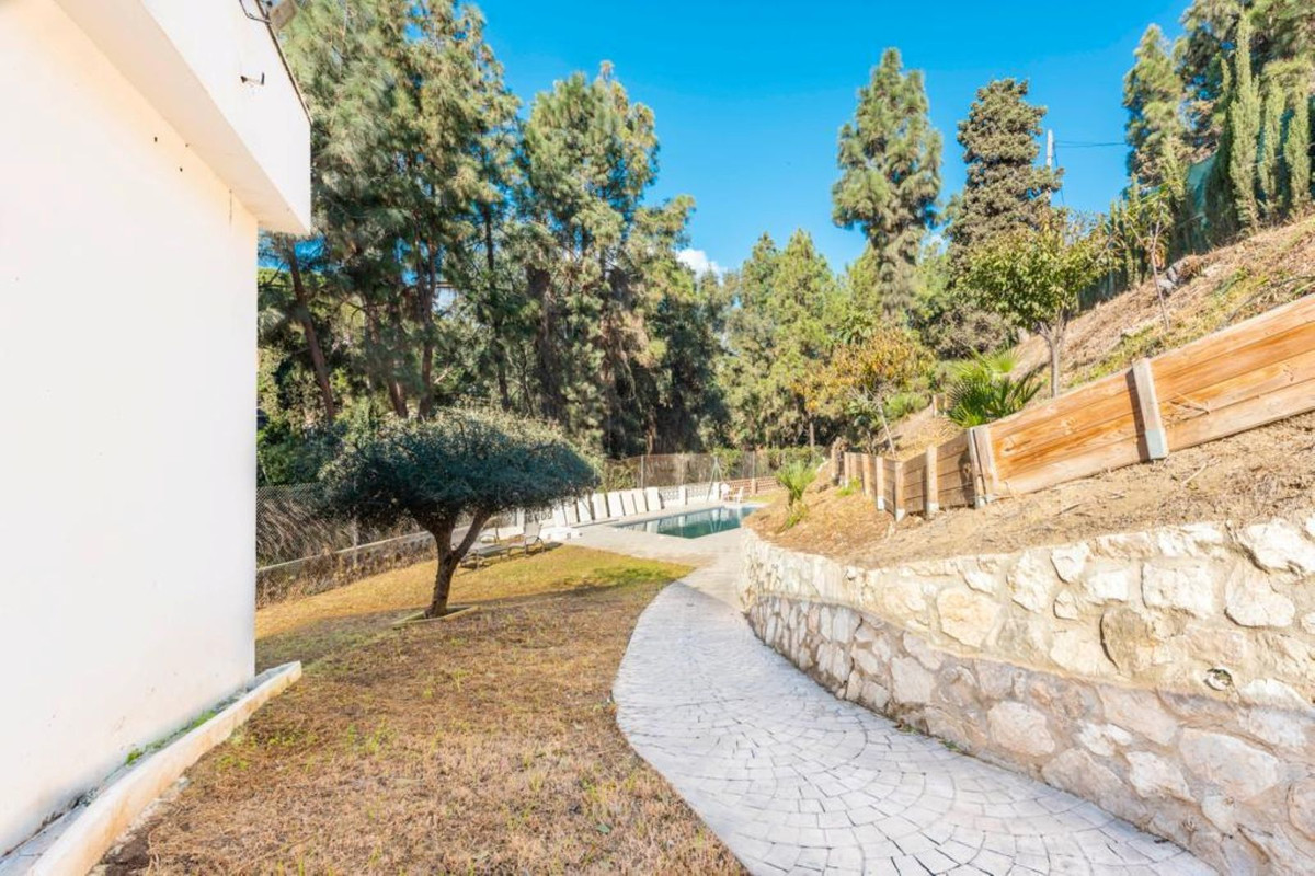 Huis te koop in El Chaparral | 6 slaapkamers H5198602