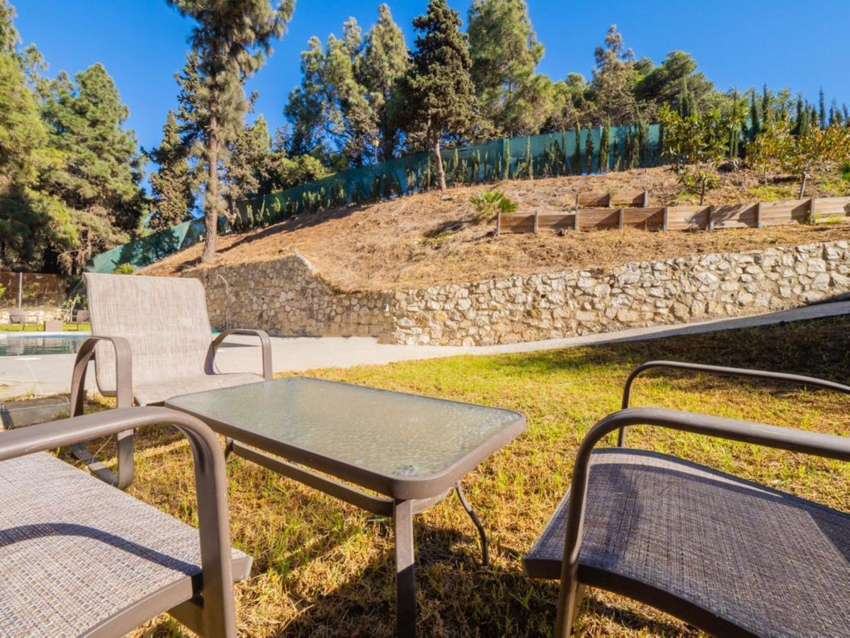 Huis te koop in El Chaparral | 6 slaapkamers H5198602