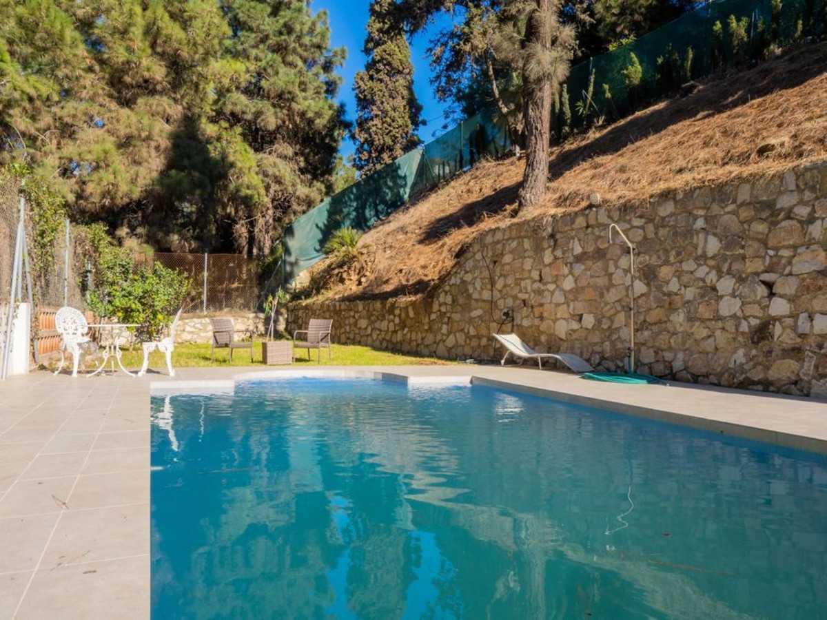 Huis te koop in El Chaparral | 6 slaapkamers H5198602