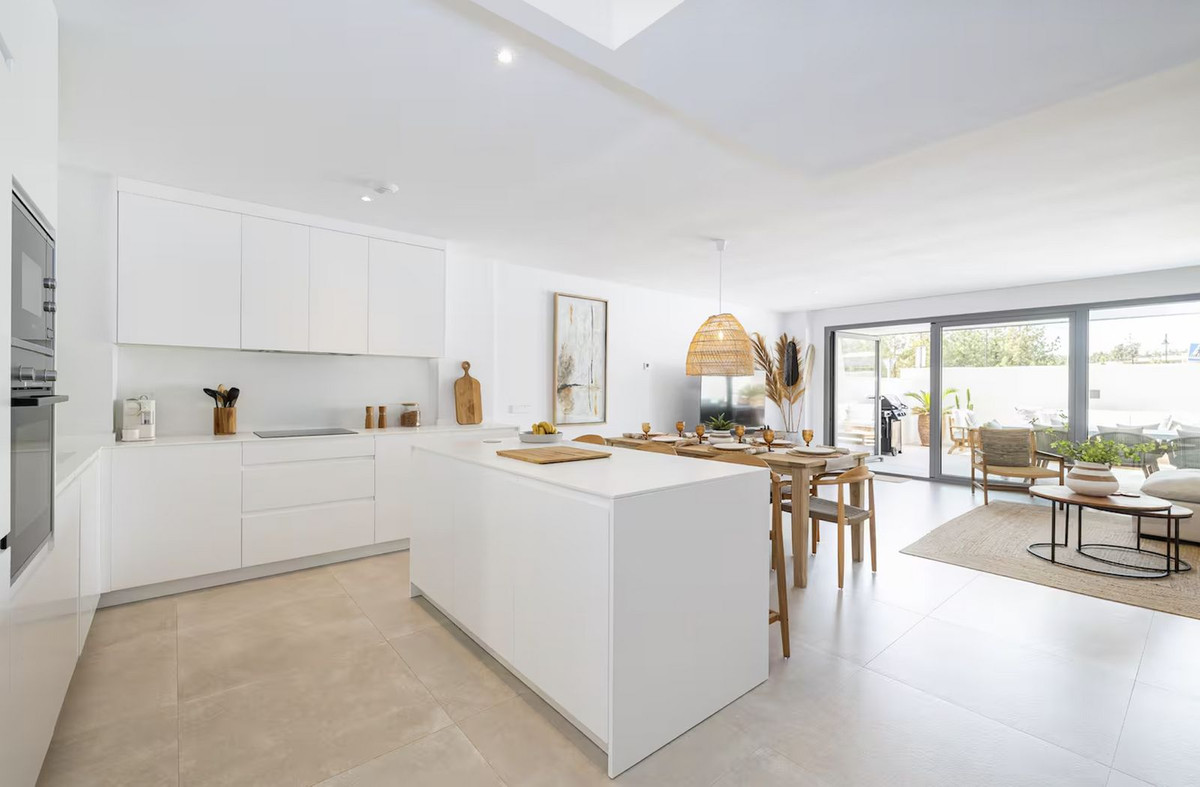 Huis te koop in El Chaparral | 3 slaapkamers H5223505