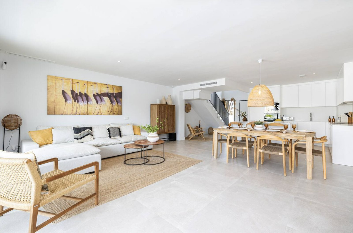 Huis te koop in El Chaparral | 3 slaapkamers H5223505