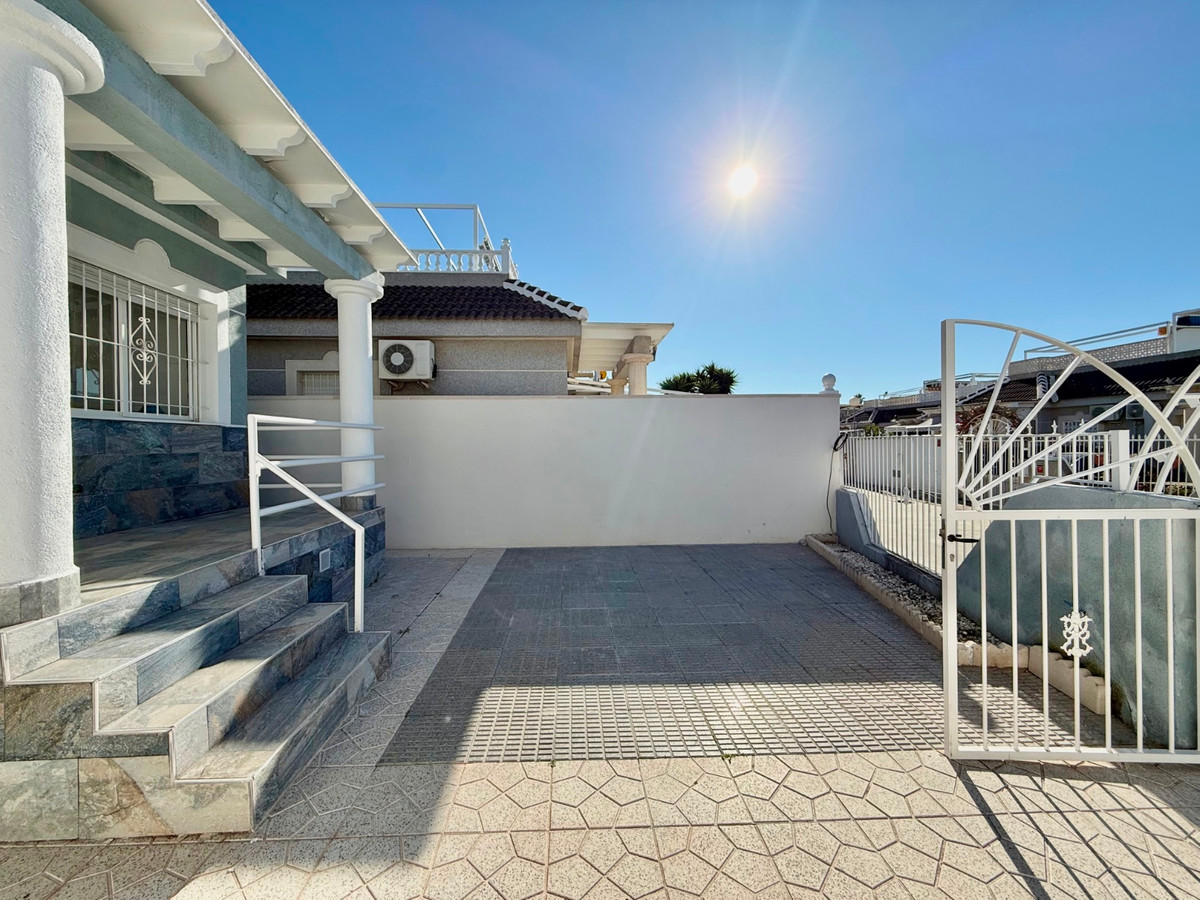 Huis te koop in El Chaparral | 2 slaapkamers H5248105