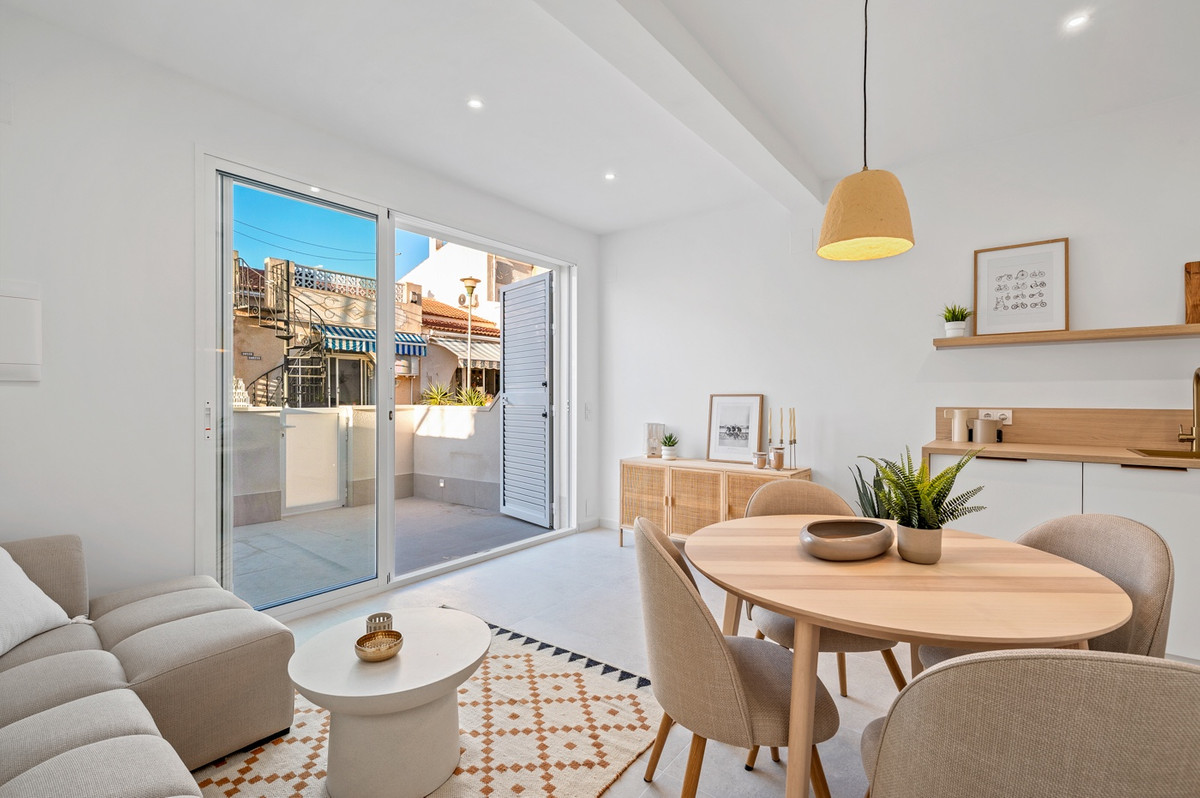 Huis te koop in El Chaparral | 2 slaapkamers H5304352