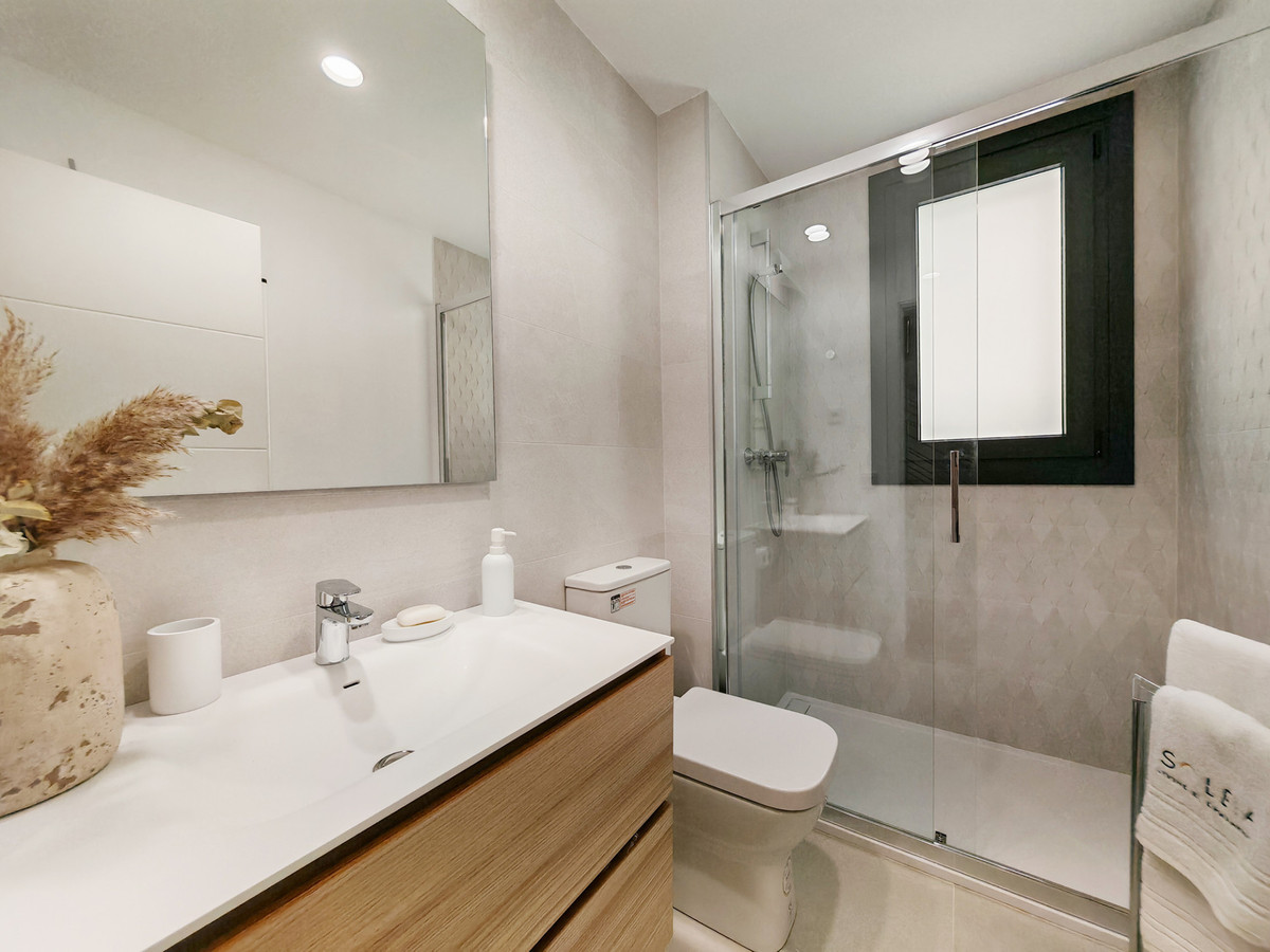 Huis te koop in El Chaparral | 4 slaapkamers H5382334