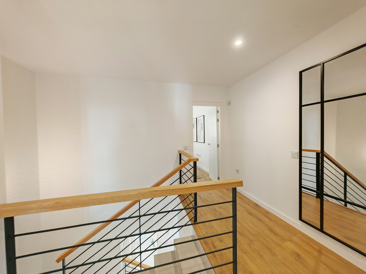 Huis te koop in El Chaparral | 4 slaapkamers H5382334
