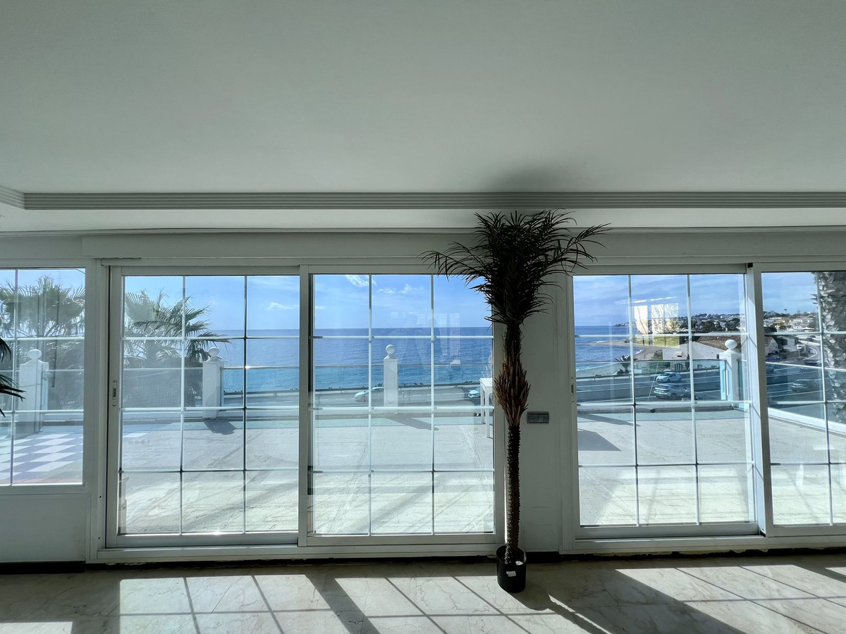 Huis te koop in El Chaparral | 5 slaapkamers H5389117