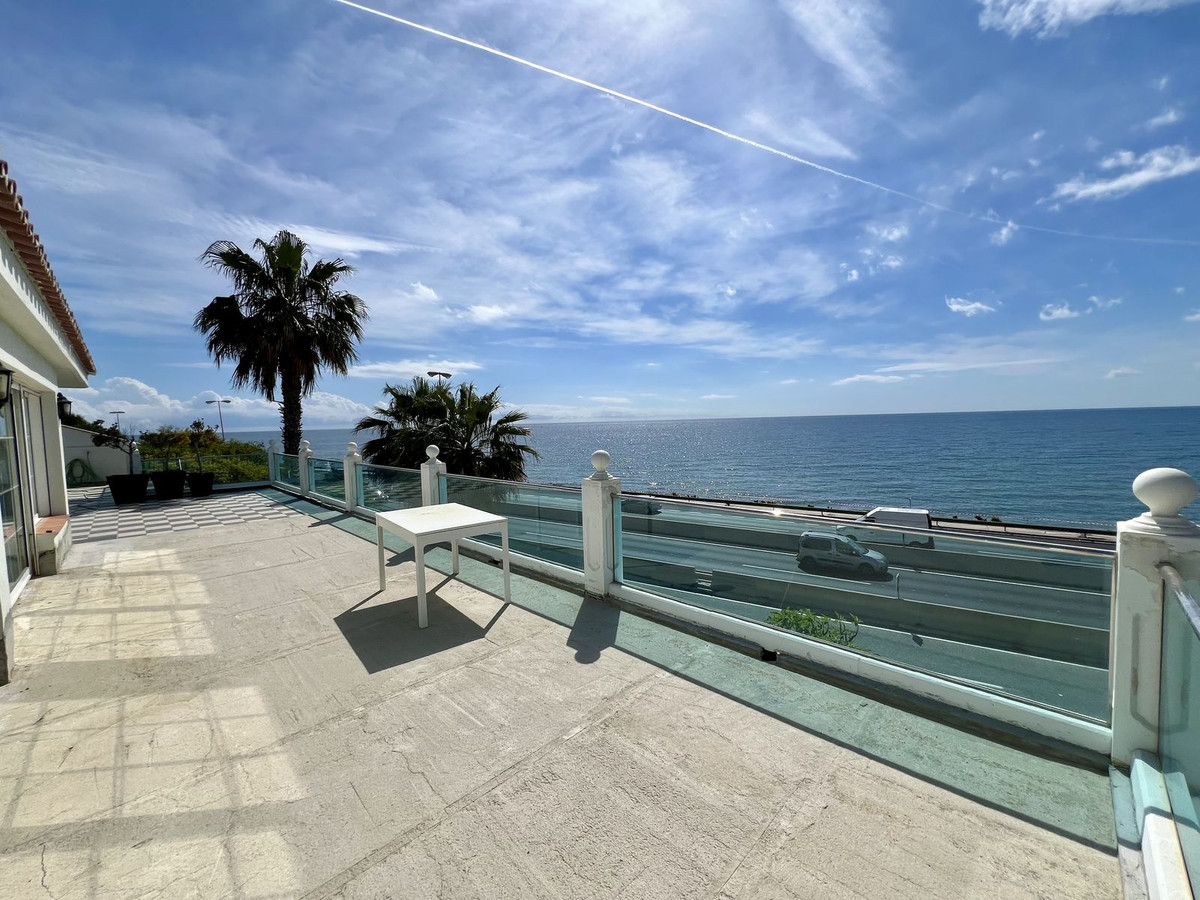 Huis te koop in El Chaparral | 5 slaapkamers H5389117