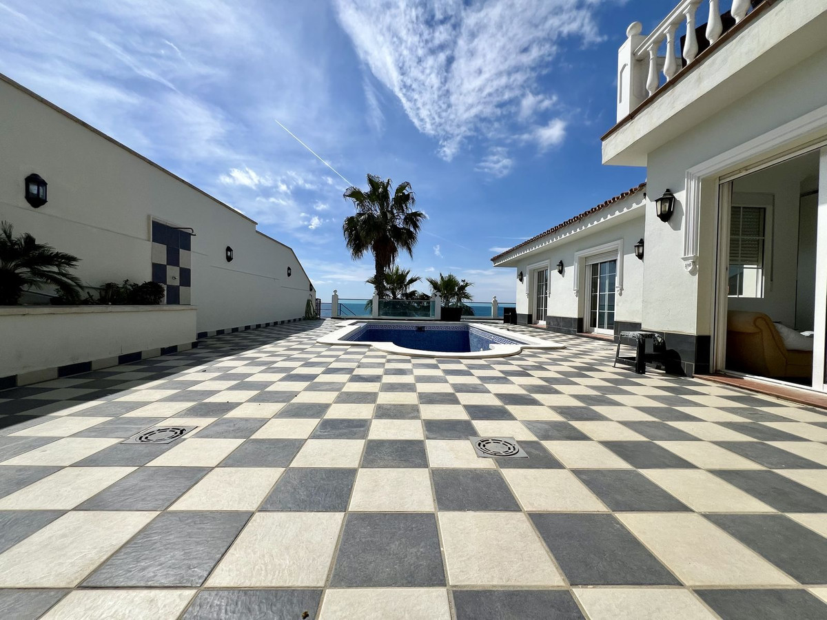 Huis te koop in El Chaparral | 5 slaapkamers H5389117