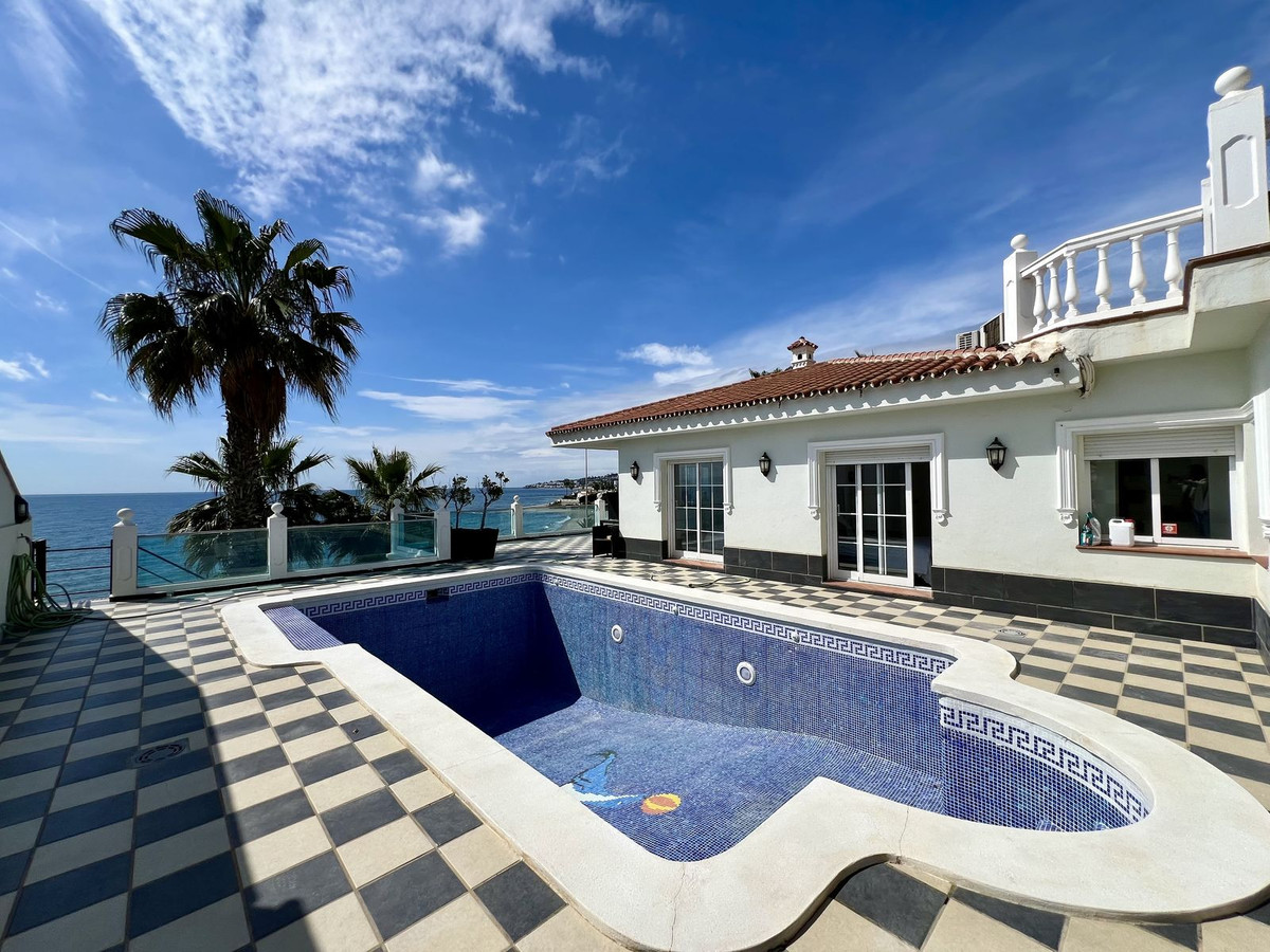 Huis te koop in El Chaparral | 5 slaapkamers H5389117