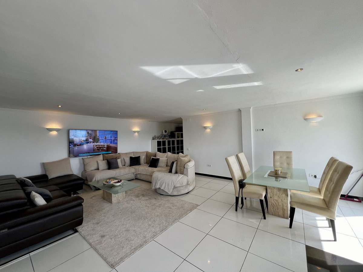 Huis te koop in El Chaparral | 5 slaapkamers H5389117
