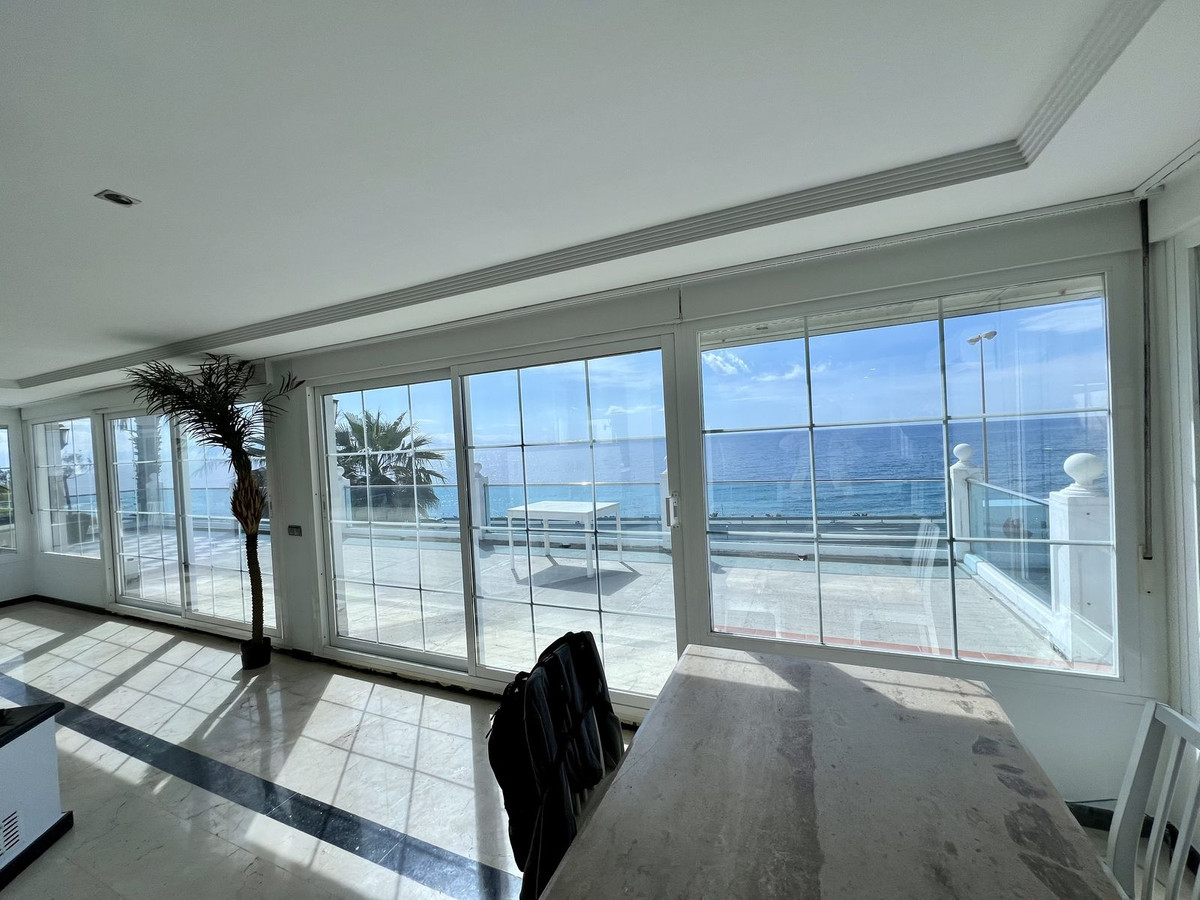 Huis te koop in El Chaparral | 5 slaapkamers H5389117