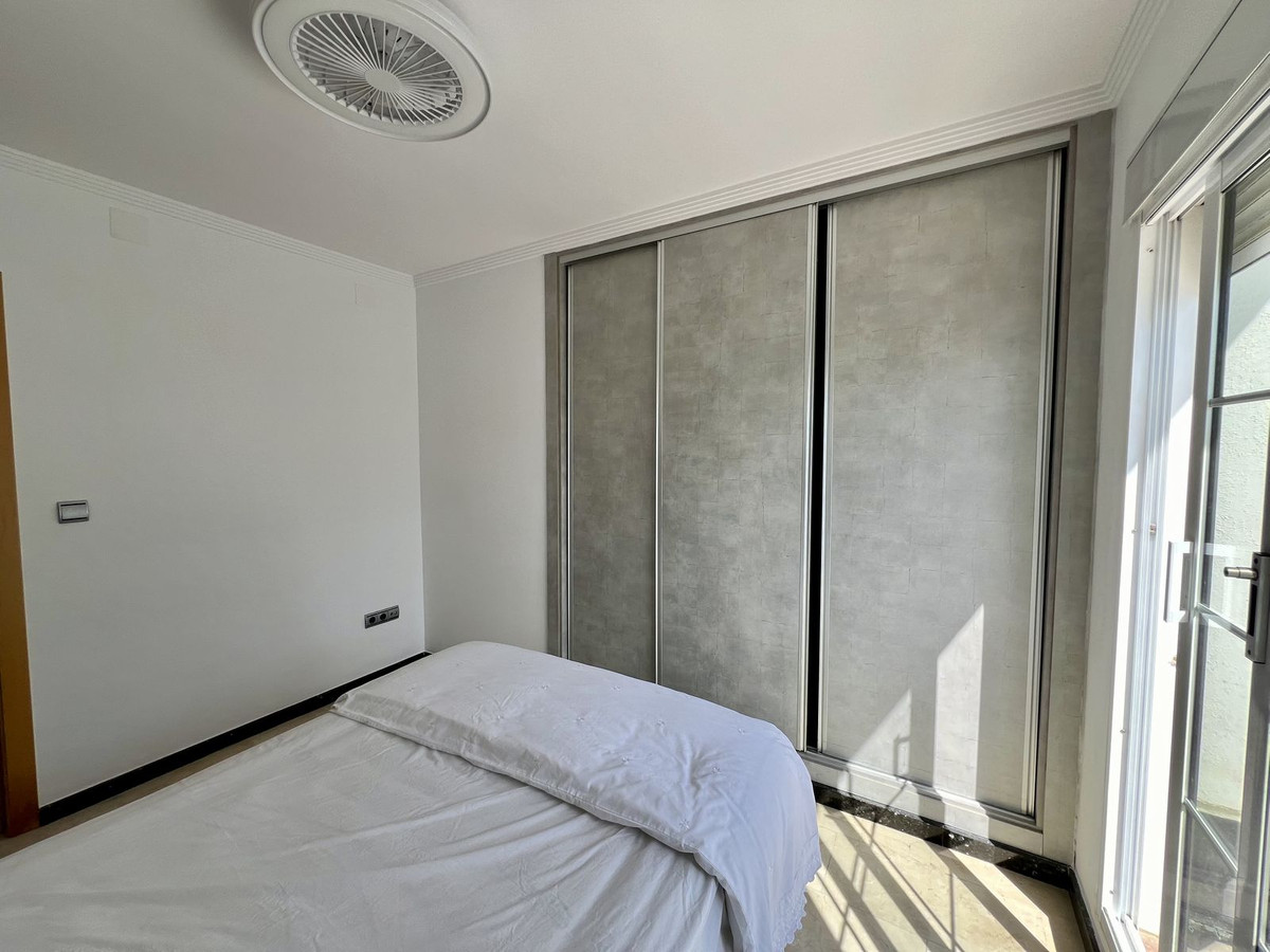 Huis te koop in El Chaparral | 5 slaapkamers H5389117