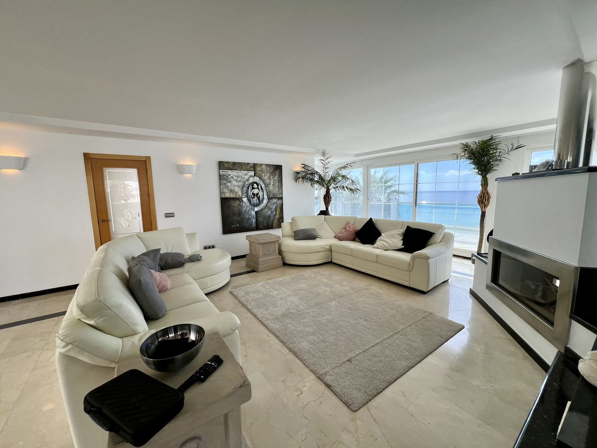 Huis te koop in El Chaparral | 5 slaapkamers H5389117