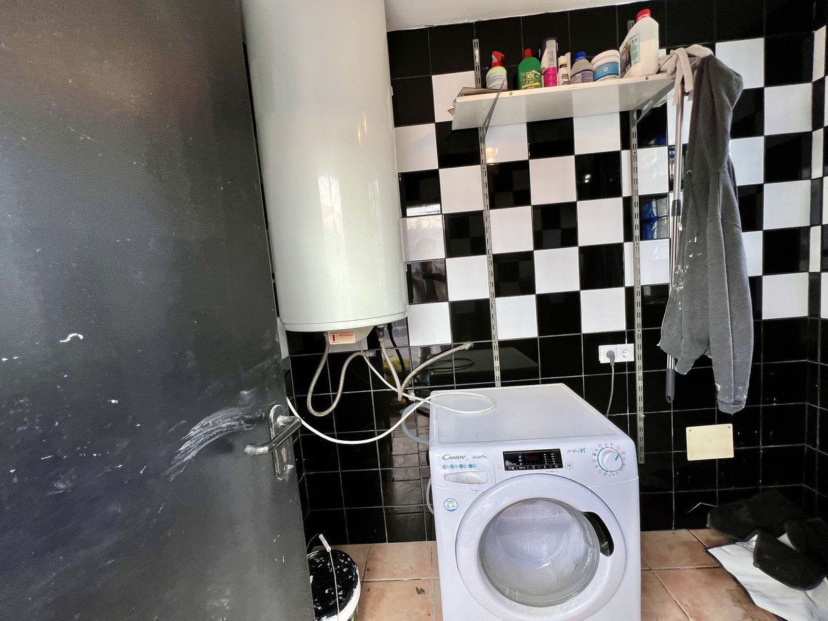 Huis te koop in El Chaparral | 5 slaapkamers H5389117