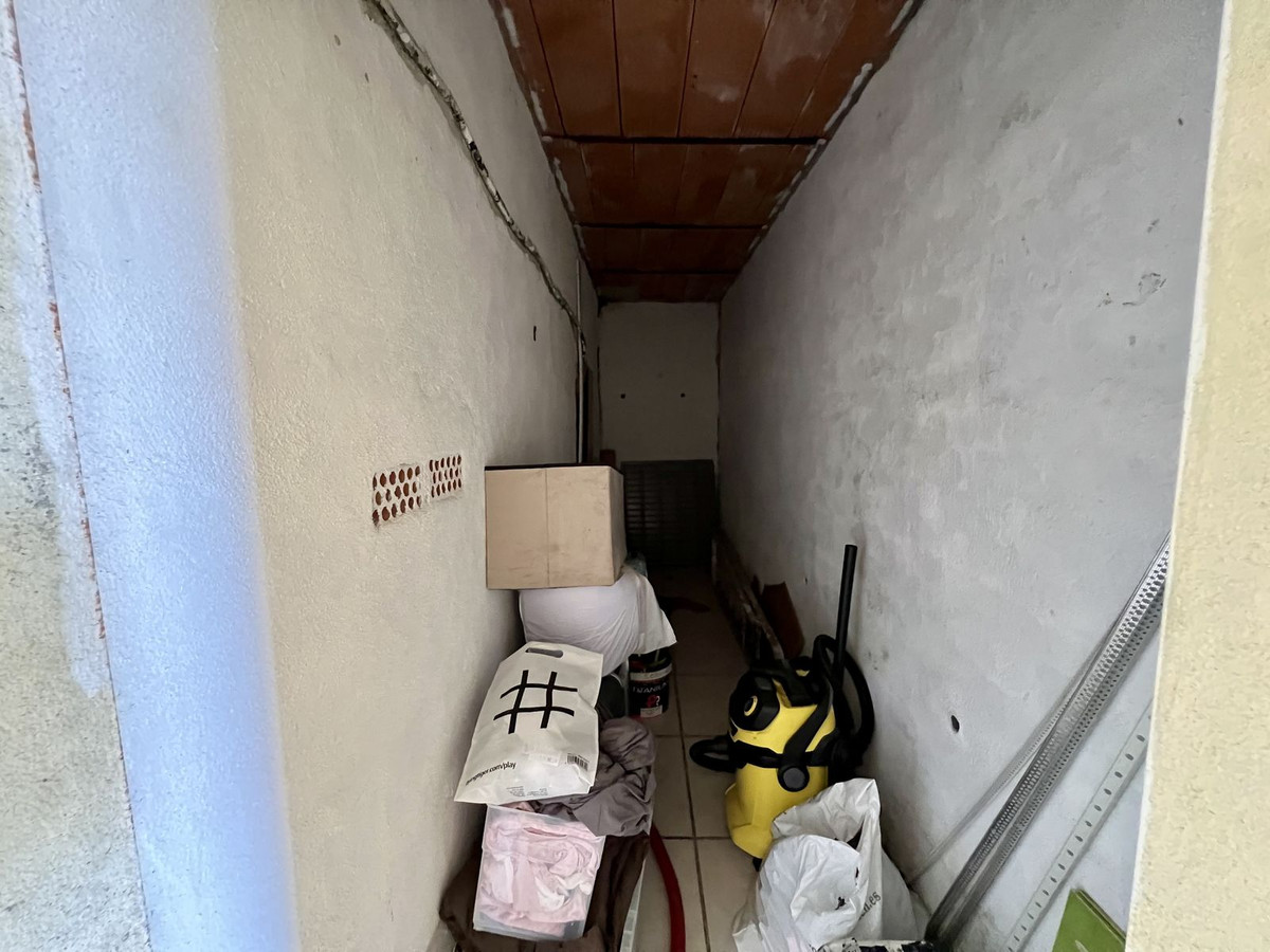 Huis te koop in El Chaparral | 5 slaapkamers H5389117