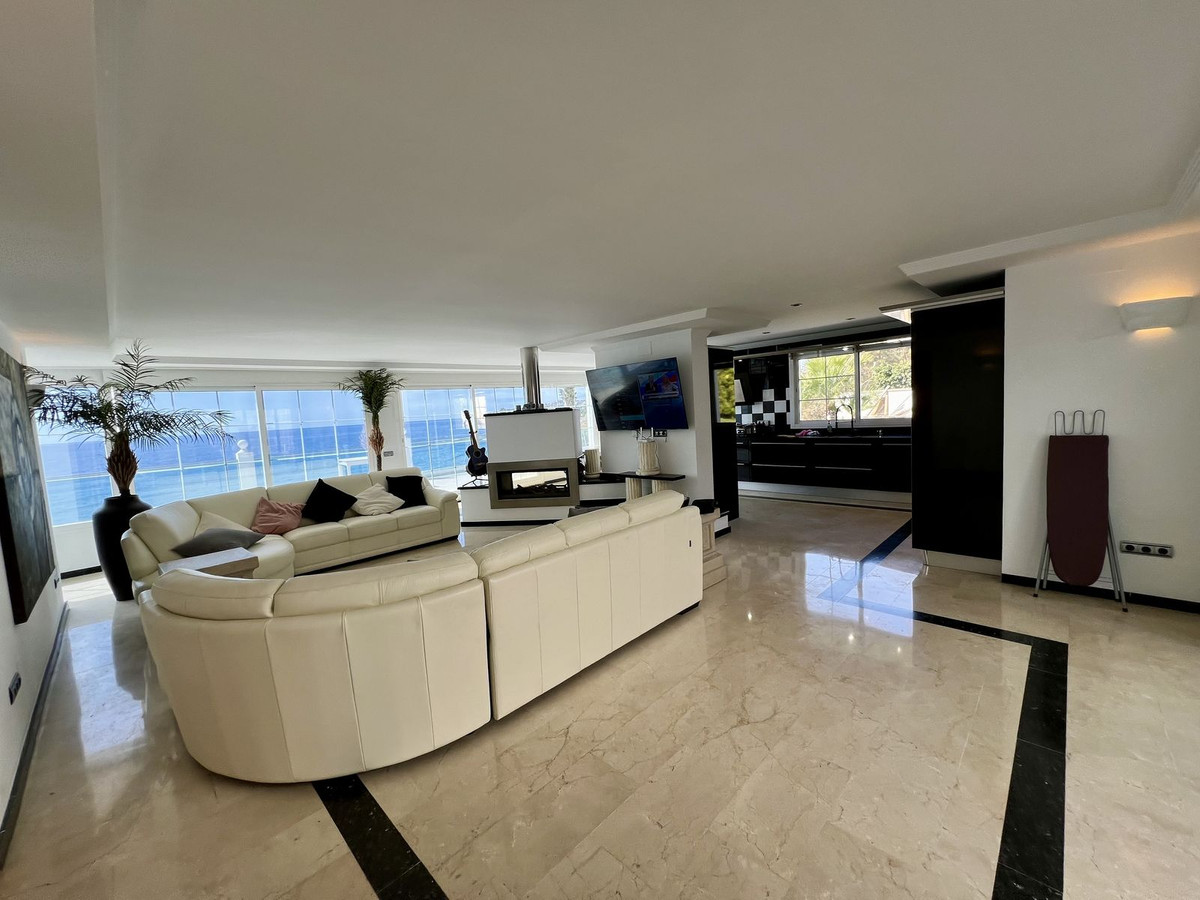 Huis te koop in El Chaparral | 5 slaapkamers H5389117