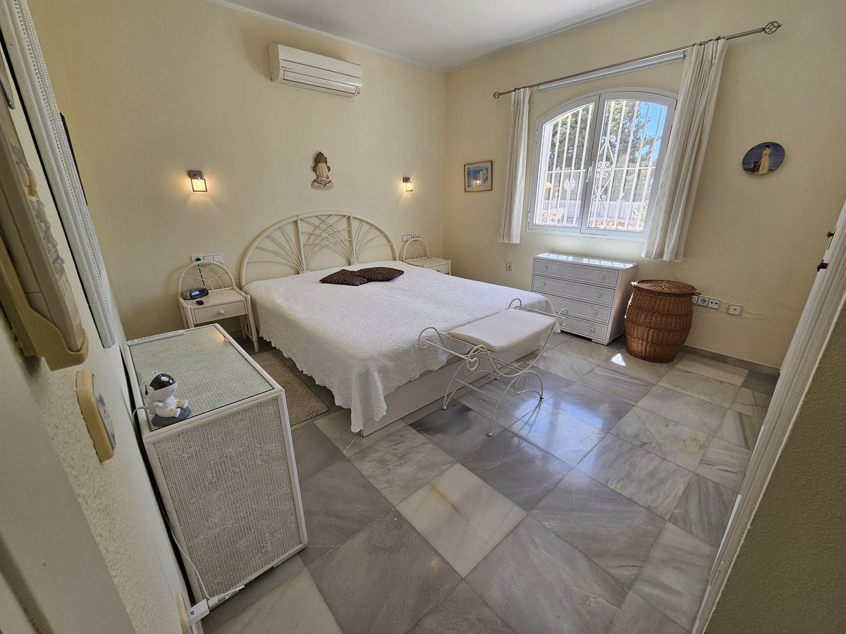Huis te koop in El Chaparral | 3 slaapkamers H5391199