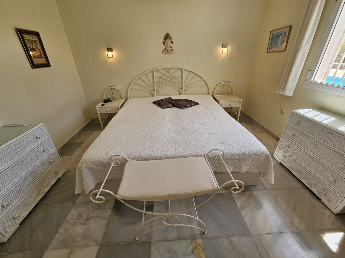Huis te koop in El Chaparral | 3 slaapkamers H5391199