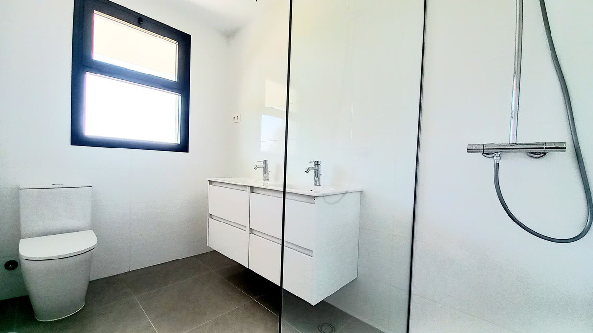 Huis te koop in El Chaparral | 2 slaapkamers H5406307